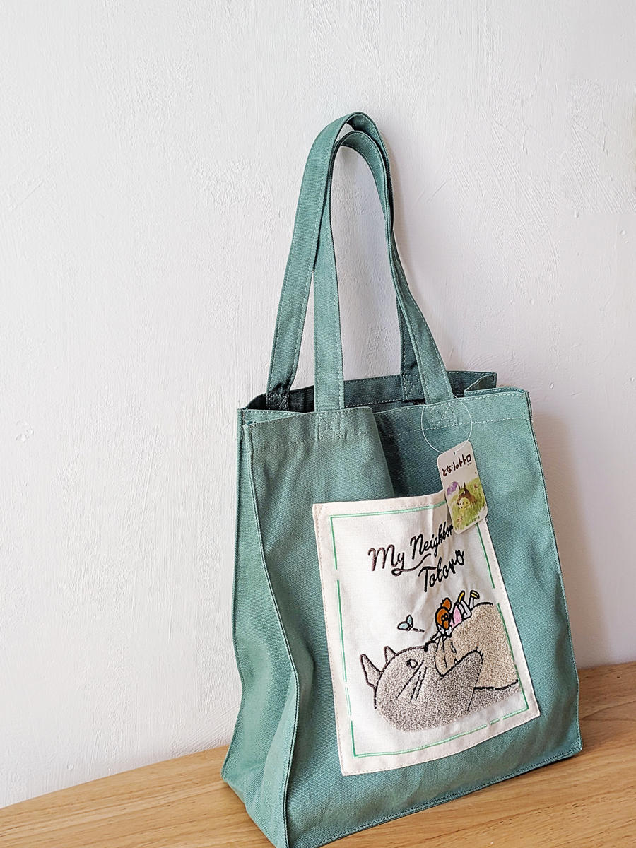 my neighbor totoro green tote bag